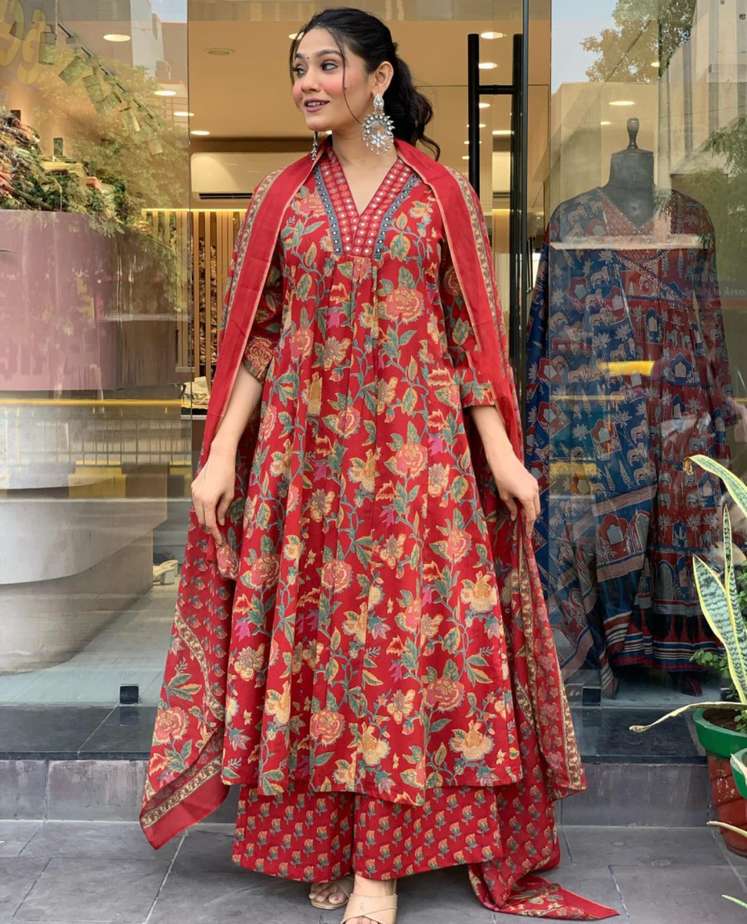 Women’s Rayon Viscose Anarkali Printed Kurta with Palazzo & Dupatta (Red Floral)